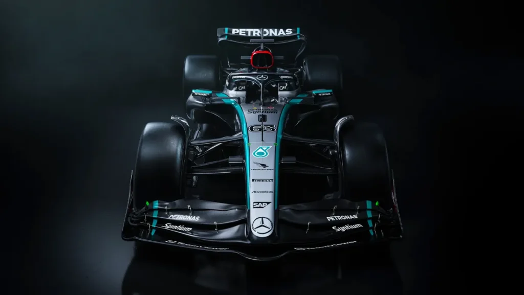 Mercedes-AMG Petronas W15
